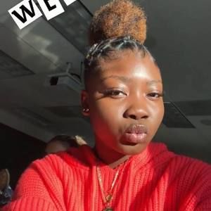 Meet your Posher, Whitney